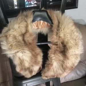 Cream and Tan Fur Neckpiece